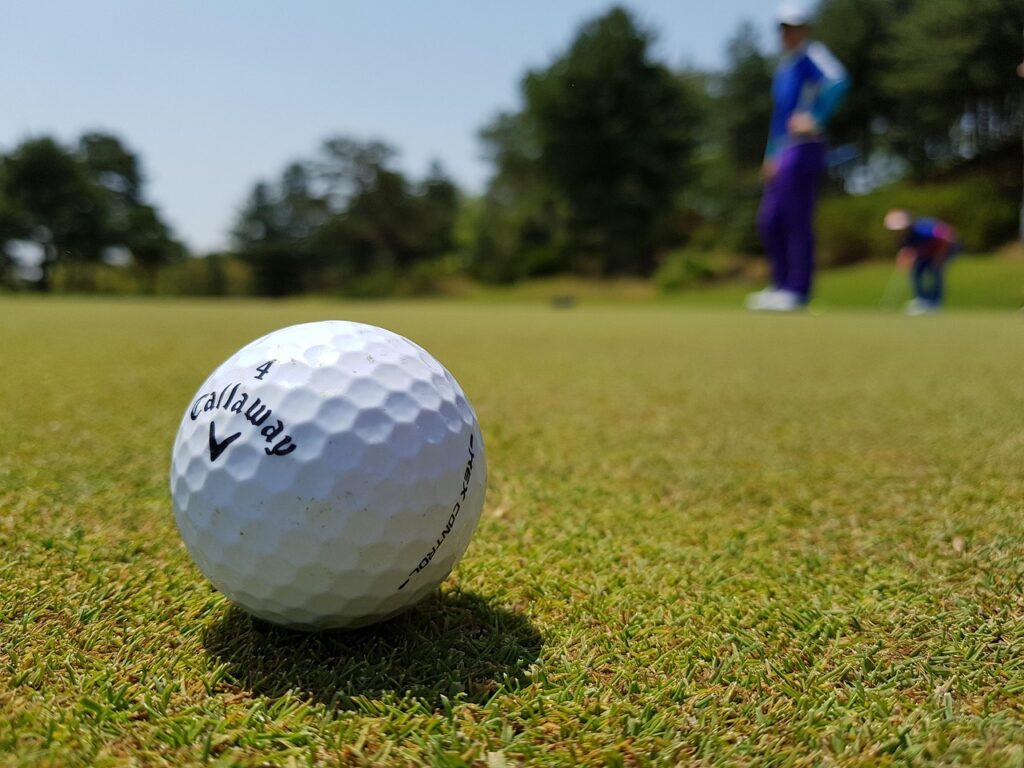 50代男性がゴルフのティーショットに最適なクラブの選び方は？